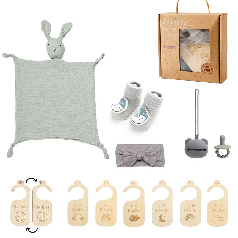 Newborn Bath Gift Set Double Sided Cotton Blanket Wooden Milestone Cards Gifts Box Wooden Crochet Rattle Brushs for Baby Shower