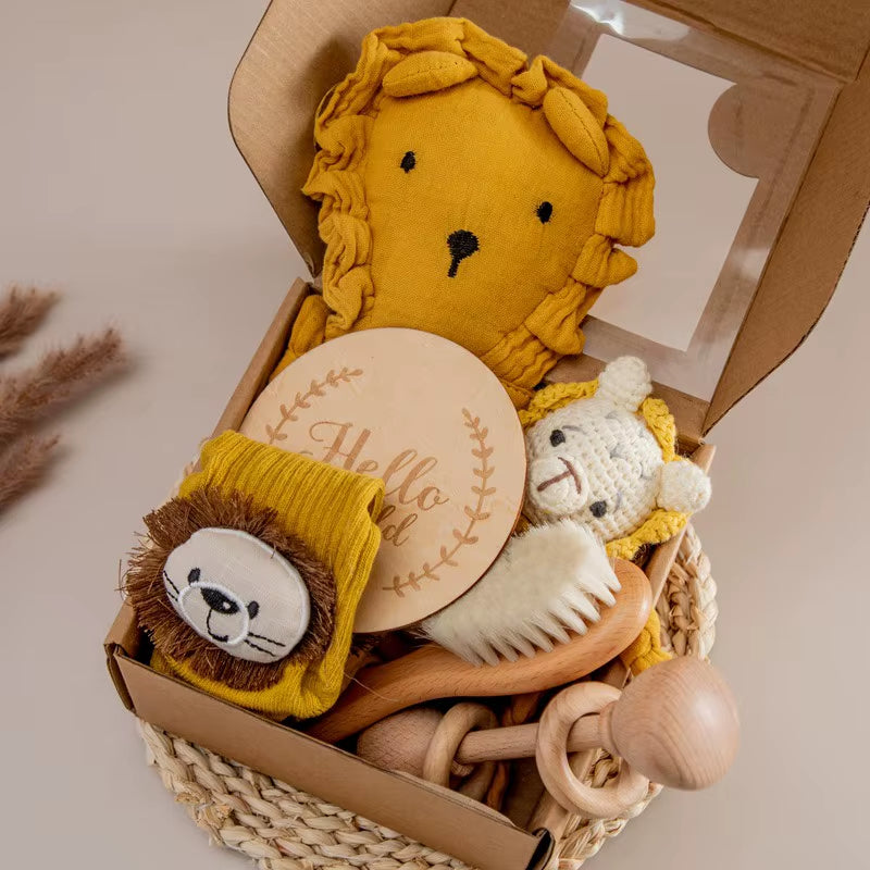 Newborn Bath Gift Set Double Sided Cotton Blanket Wooden Milestone Cards Gifts Box Wooden Crochet Rattle Brushs for Baby Shower