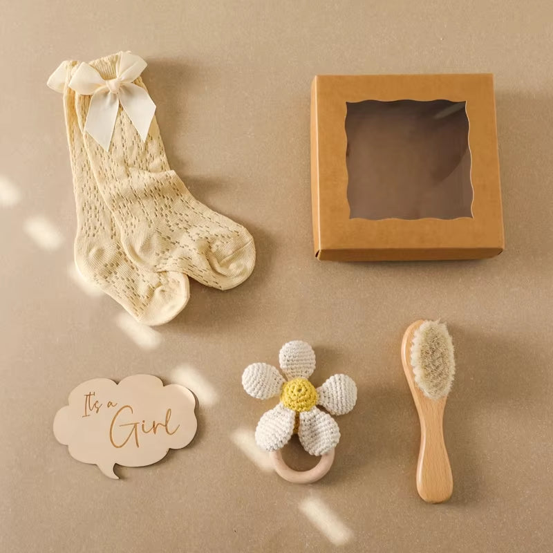 Baby Towel Newborn Bath Set Gifts Box Double Sided Cotton Blanket Wooden Rattle Brushs Bracelet Crochet Baby Bath Gifts Products